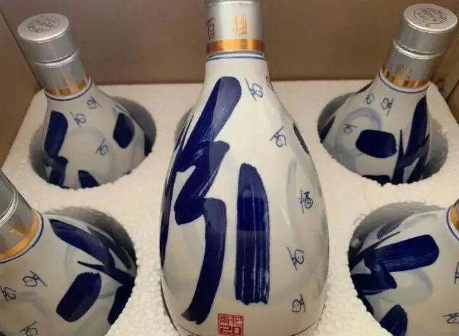 汾酒单季净利跌43%，五粮液夺回老二“宝座”